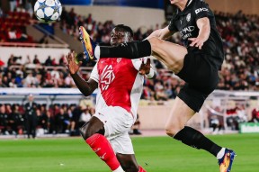 九游体育- 哈兰德爆冷击败利物浦,回归赛场引爆全场视频 