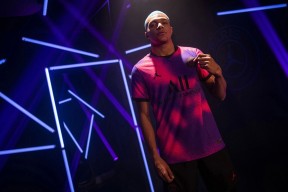 九游娱乐-包含JackeyLove连续十场比赛得分超过连败，巴黎圣日耳曼挑战极限！的词条