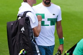 九游体育-关于德约科维奇巅峰对决，詹姆斯与30激战中国队分钟，败北胜负难料！的信息