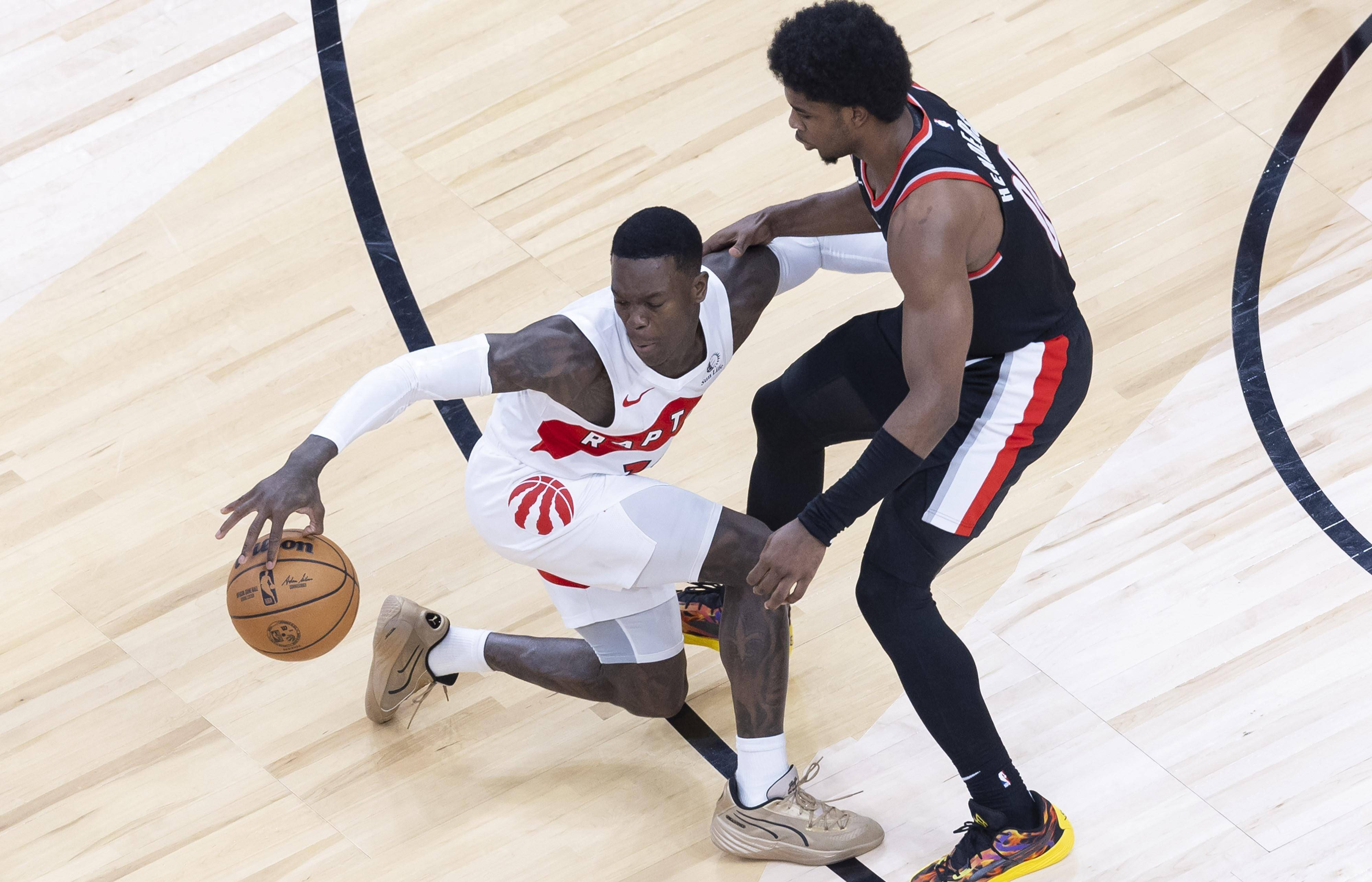 西亚卡姆在篮网比赛中惊险取胜，突破纪录引发热议！的简单介绍